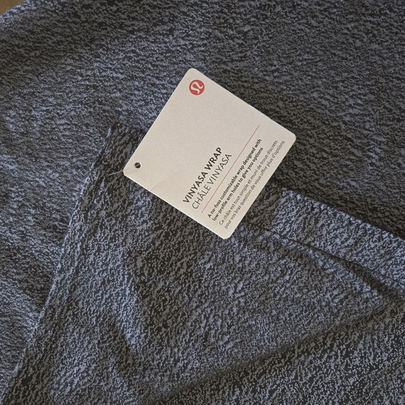 Lululemon Vinyasa Scarf Wrap Scarf / Color Blue Gray Black ROSJ/BLK - Picture 10 of 14